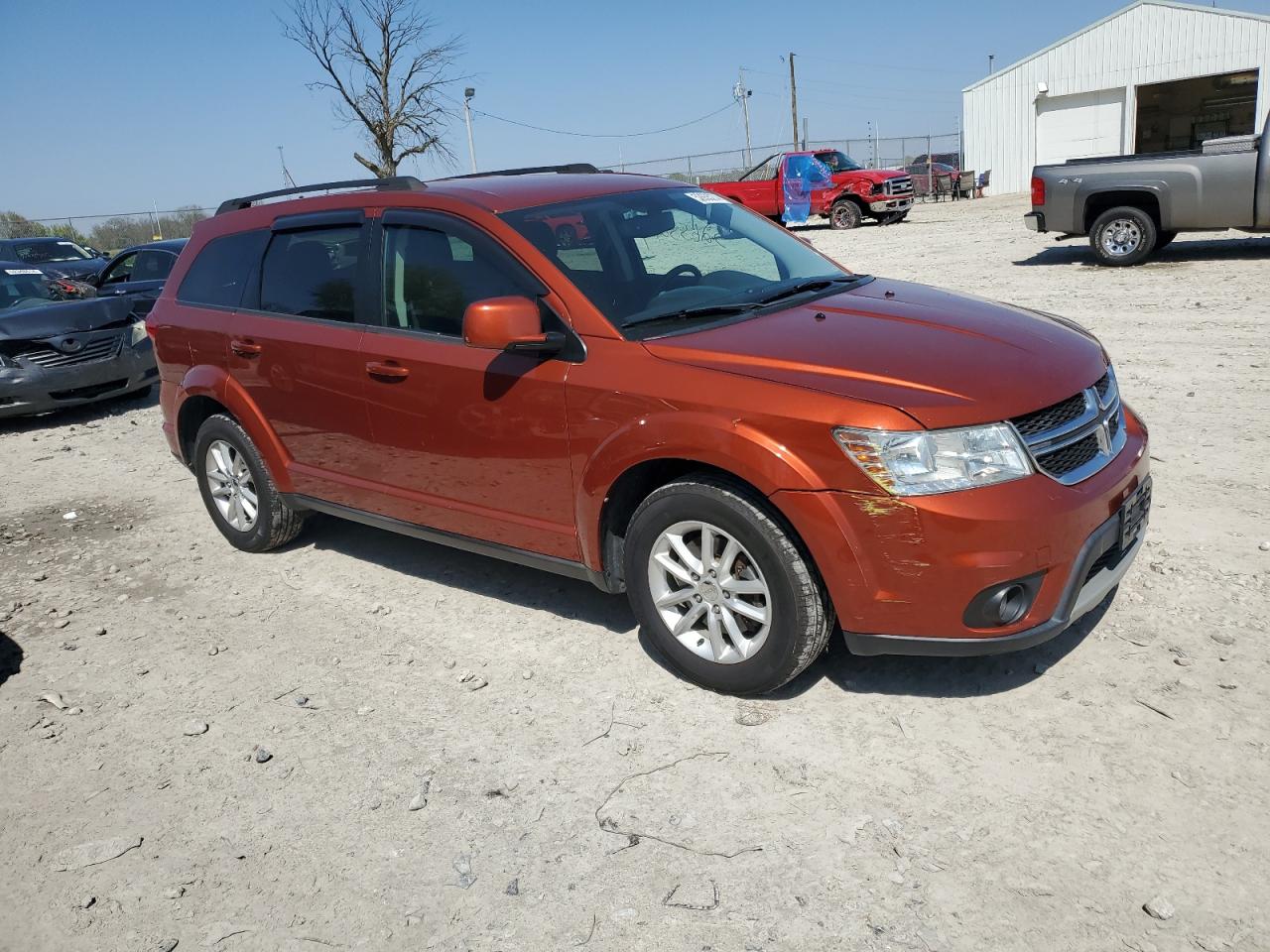 Photo 3 VIN: 3C4PDCBG5DT685281 - DODGE JOURNEY 