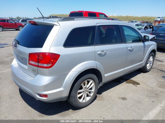 Photo 3 VIN: 3C4PDCBG5DT697236 - DODGE JOURNEY 