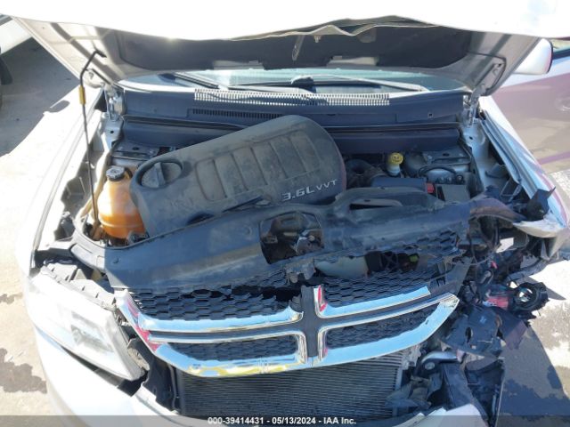 Photo 9 VIN: 3C4PDCBG5DT697236 - DODGE JOURNEY 