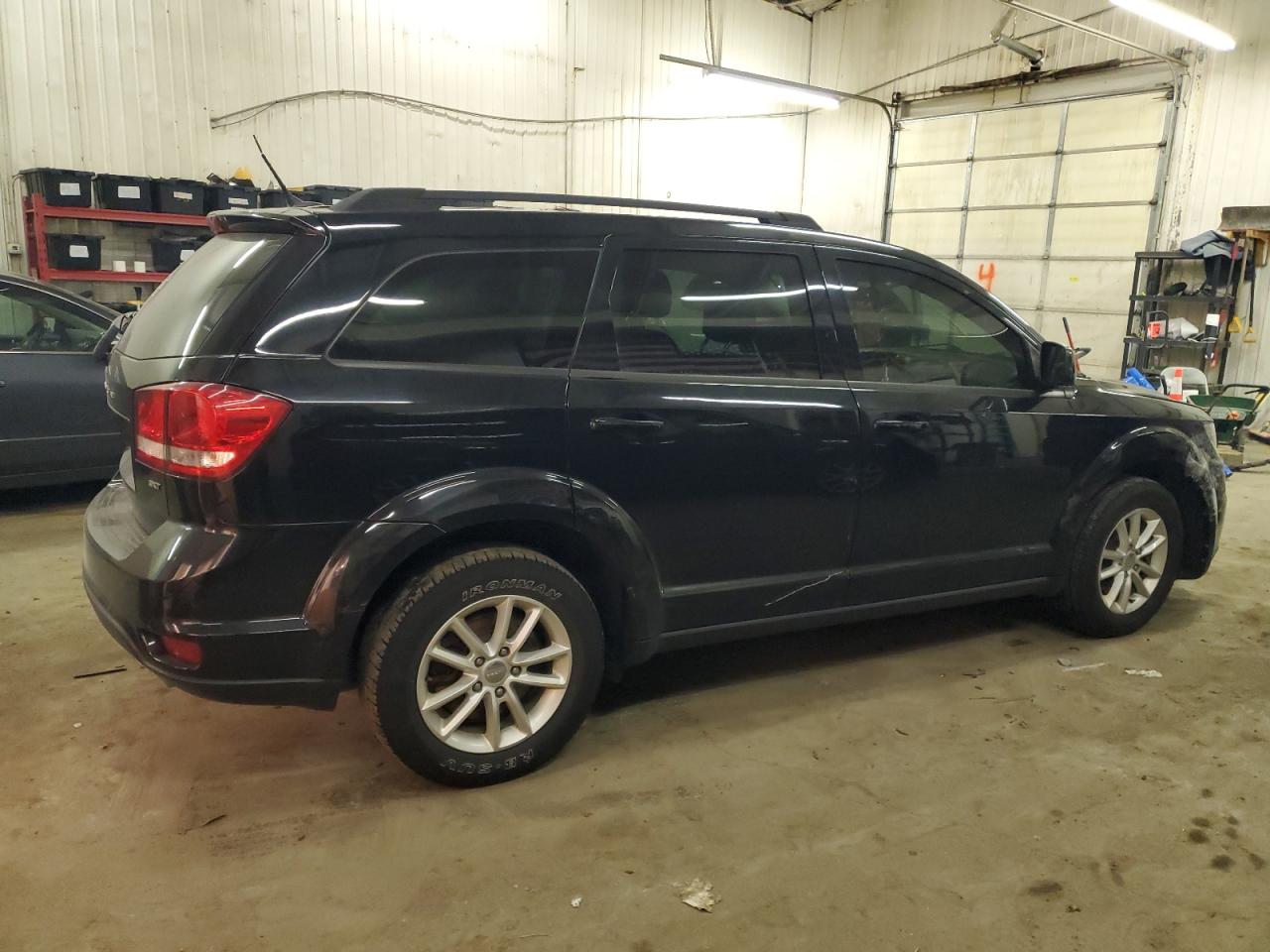 Photo 2 VIN: 3C4PDCBG5ET188815 - DODGE JOURNEY 