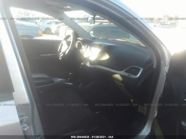 Photo 4 VIN: 3C4PDCBG6CT180011 - DODGE JOURNEY 