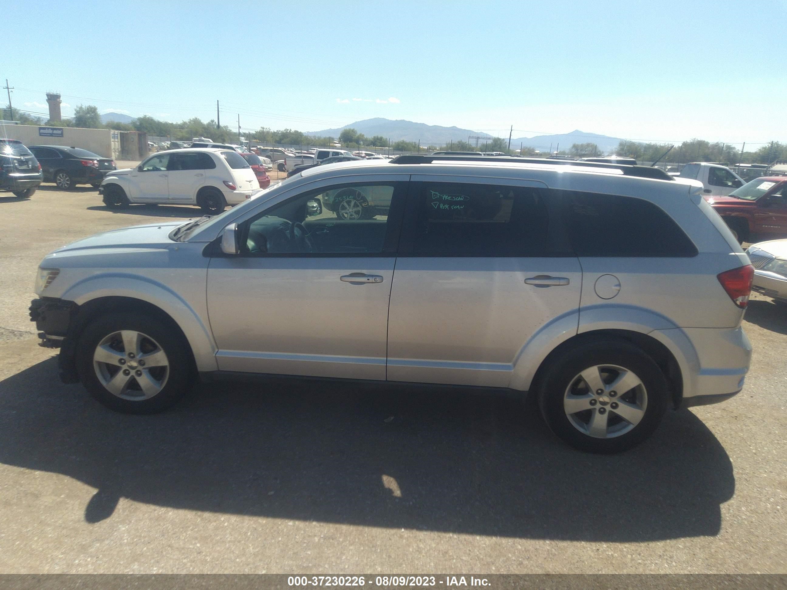 Photo 13 VIN: 3C4PDCBG6CT187153 - DODGE JOURNEY 