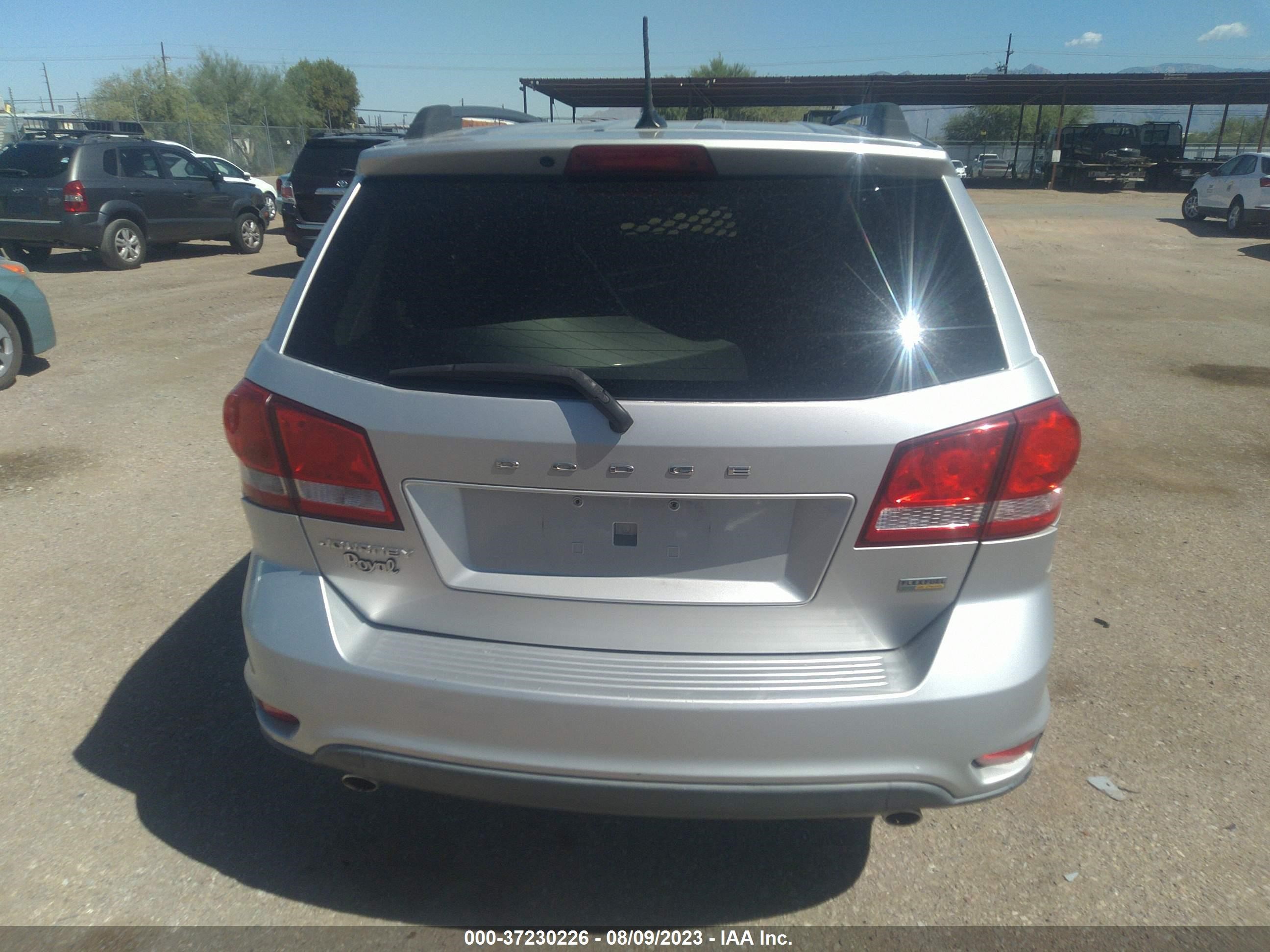 Photo 15 VIN: 3C4PDCBG6CT187153 - DODGE JOURNEY 