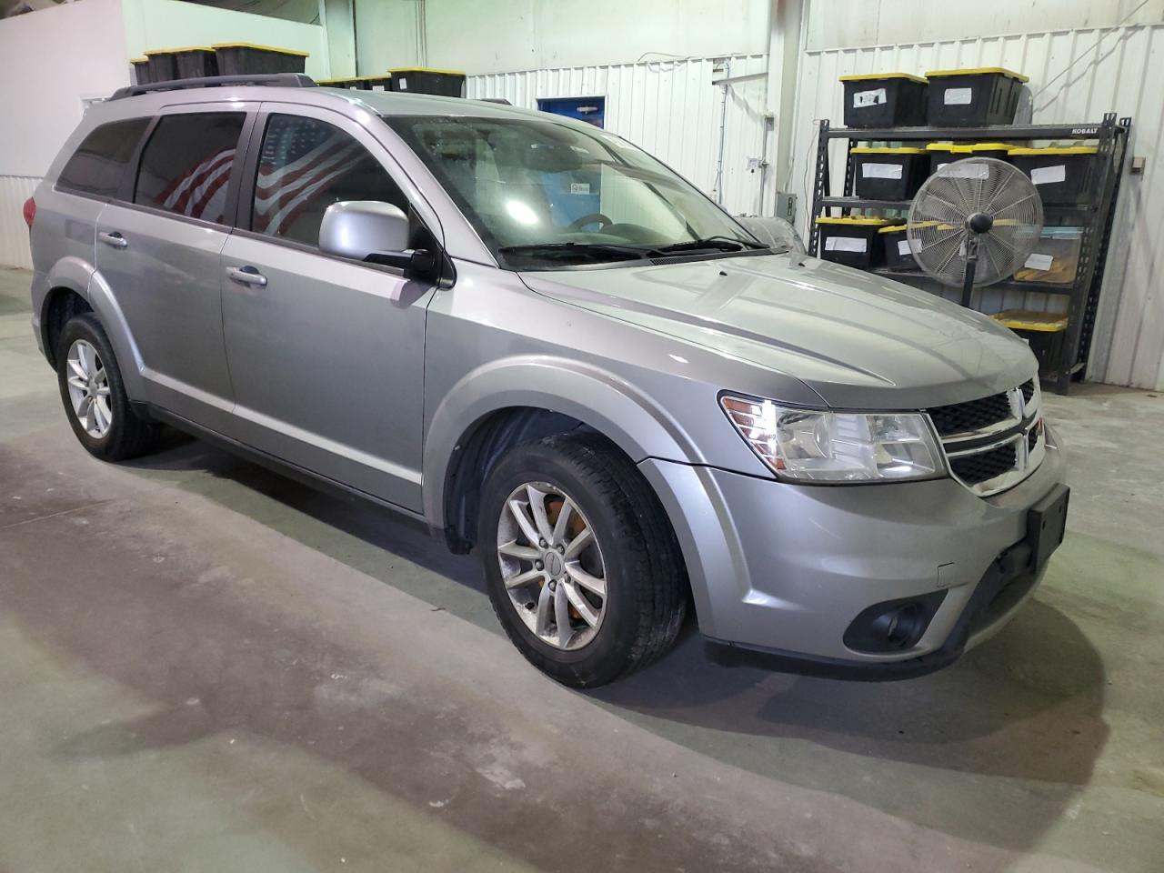 Photo 3 VIN: 3C4PDCBG6FT569543 - DODGE JOURNEY 