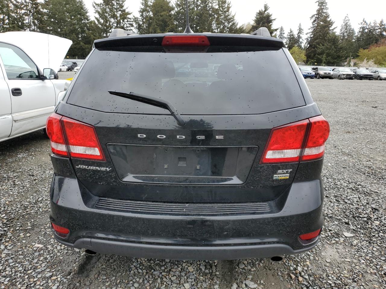 Photo 5 VIN: 3C4PDCBG6JT533425 - DODGE JOURNEY 