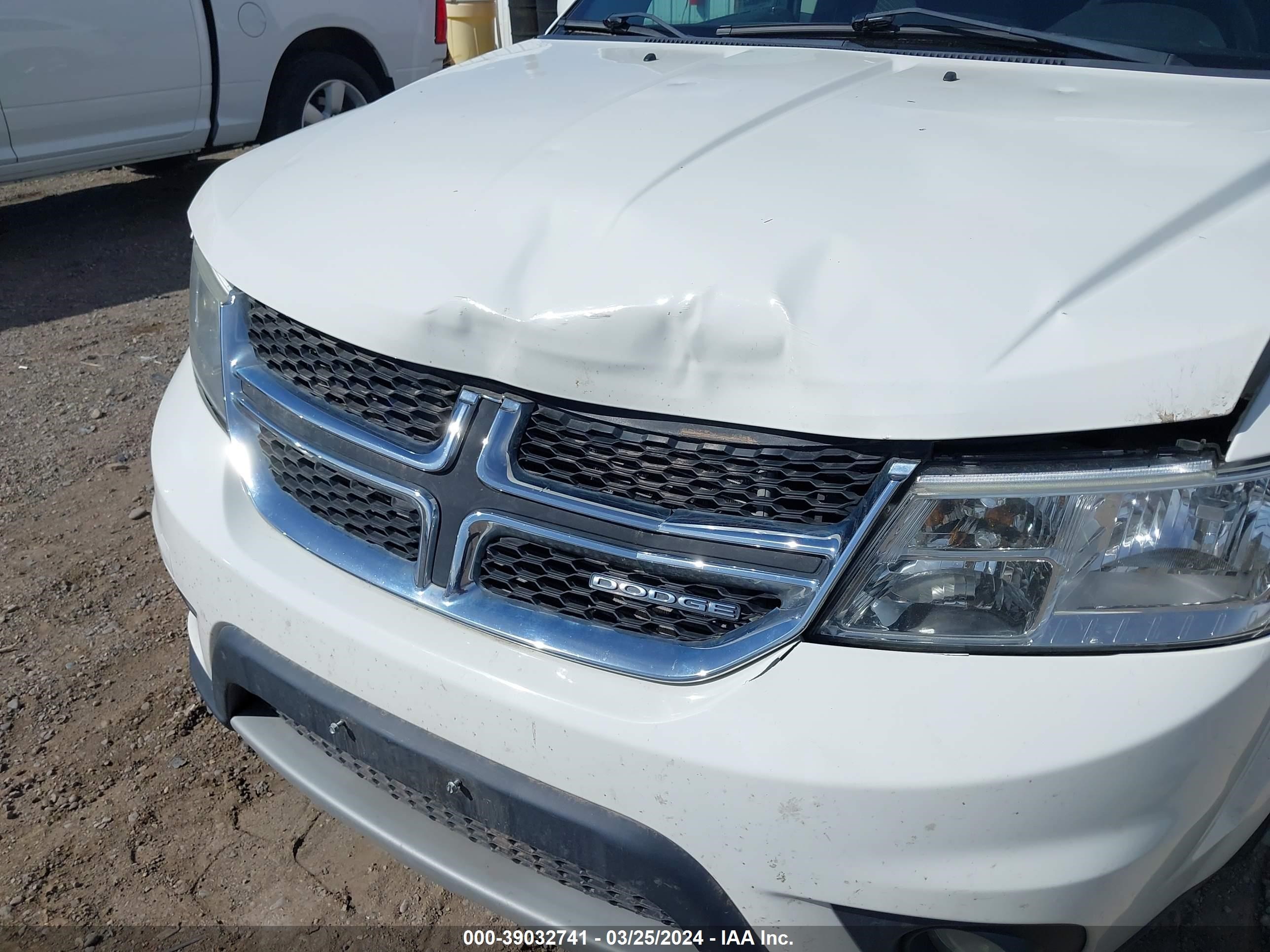 Photo 5 VIN: 3C4PDCBG7CT214196 - DODGE JOURNEY 