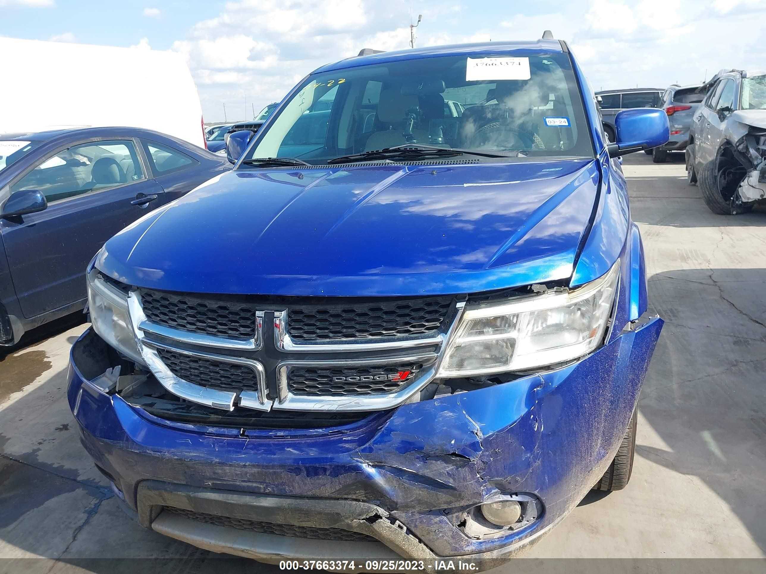 Photo 5 VIN: 3C4PDCBG7CT395008 - DODGE JOURNEY 