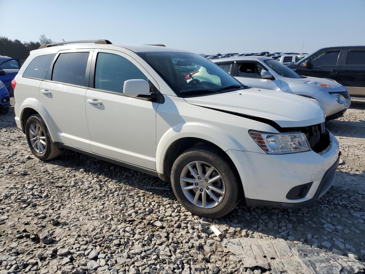 Photo 3 VIN: 3C4PDCBG7ET136814 - DODGE JOURNEY 