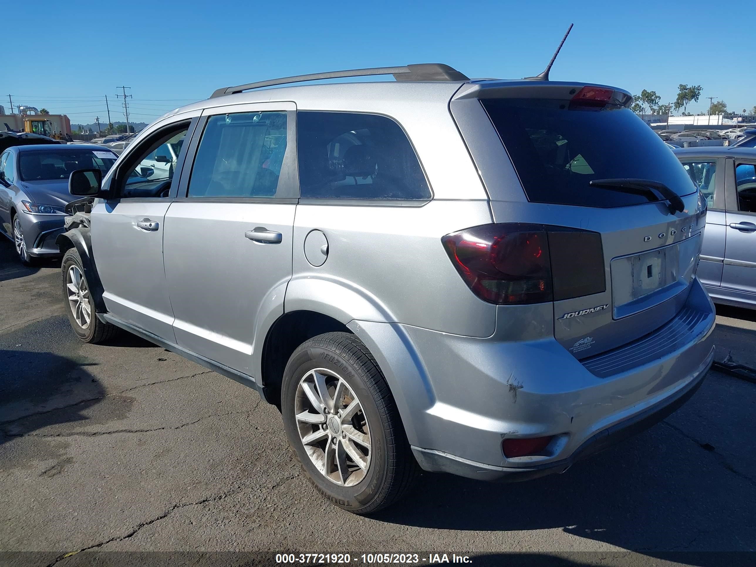 Photo 2 VIN: 3C4PDCBG7FT616482 - DODGE JOURNEY 