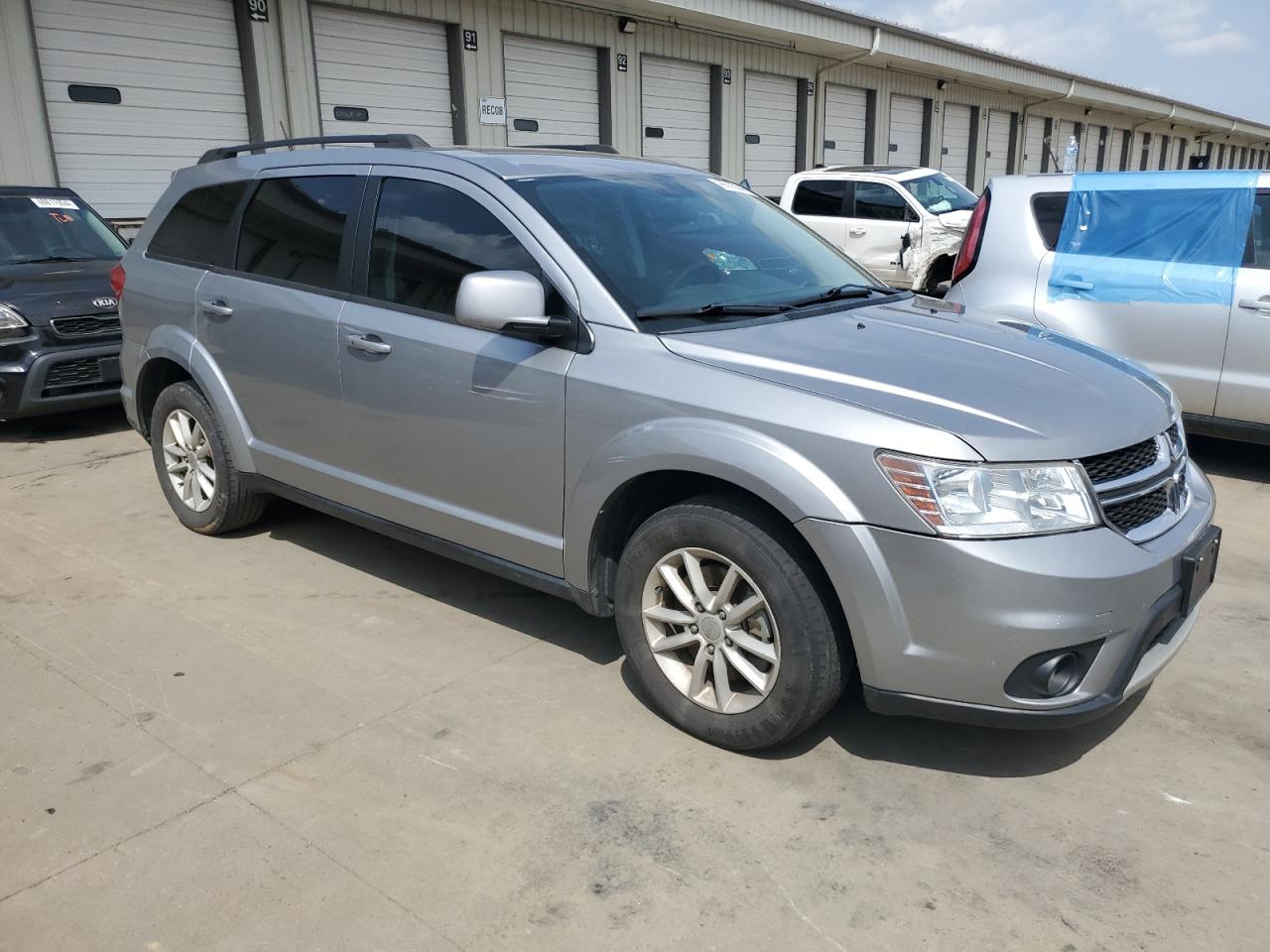 Photo 3 VIN: 3C4PDCBG7HT533136 - DODGE JOURNEY 