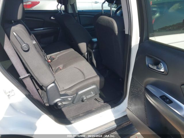 Photo 7 VIN: 3C4PDCBG7HT588945 - DODGE JOURNEY 