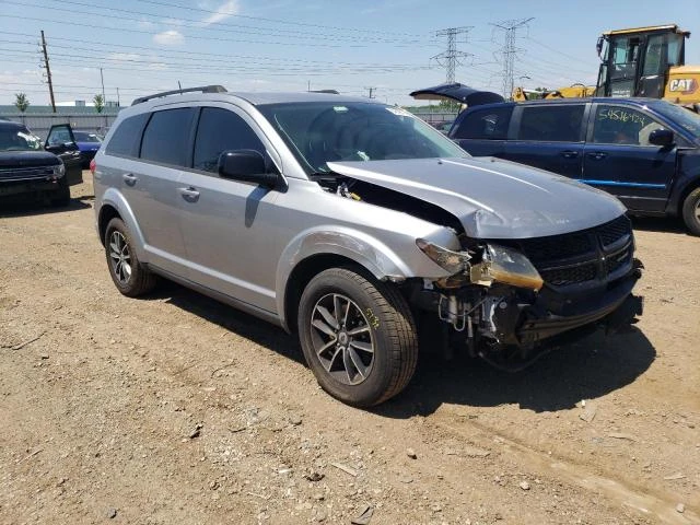 Photo 3 VIN: 3C4PDCBG7JT522692 - DODGE JOURNEY SX 