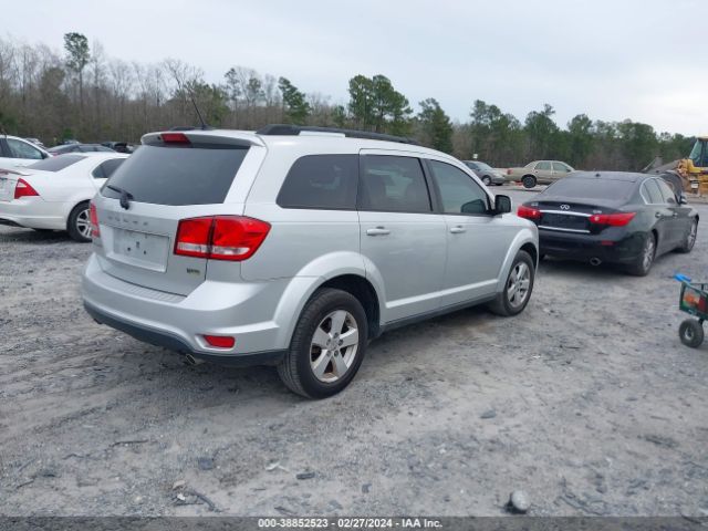 Photo 3 VIN: 3C4PDCBG8CT132414 - DODGE JOURNEY 