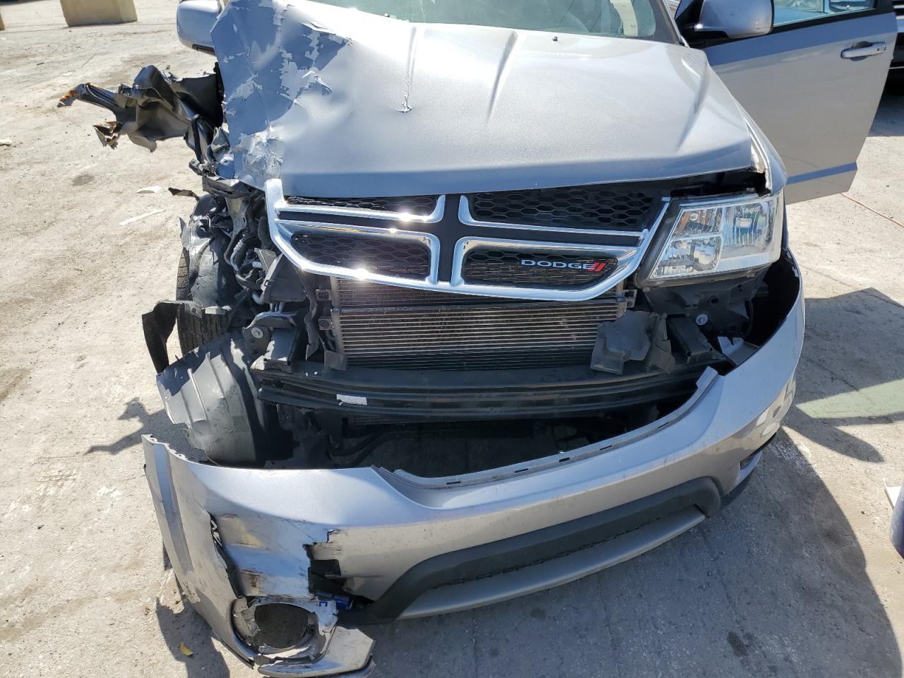 Photo 10 VIN: 3C4PDCBG8FT727185 - DODGE JOURNEY 