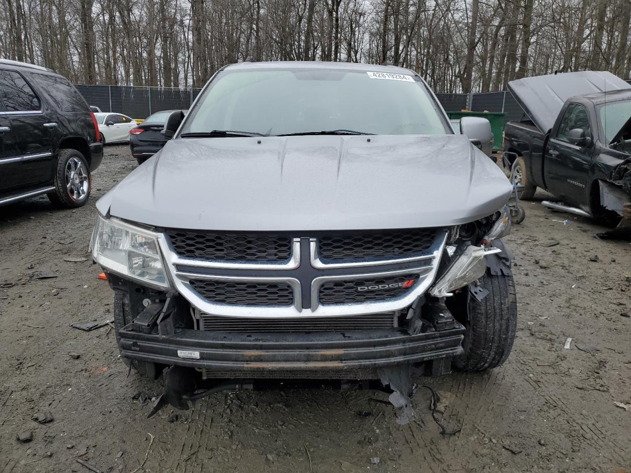 Photo 4 VIN: 3C4PDCBG8HT590915 - DODGE JOURNEY 