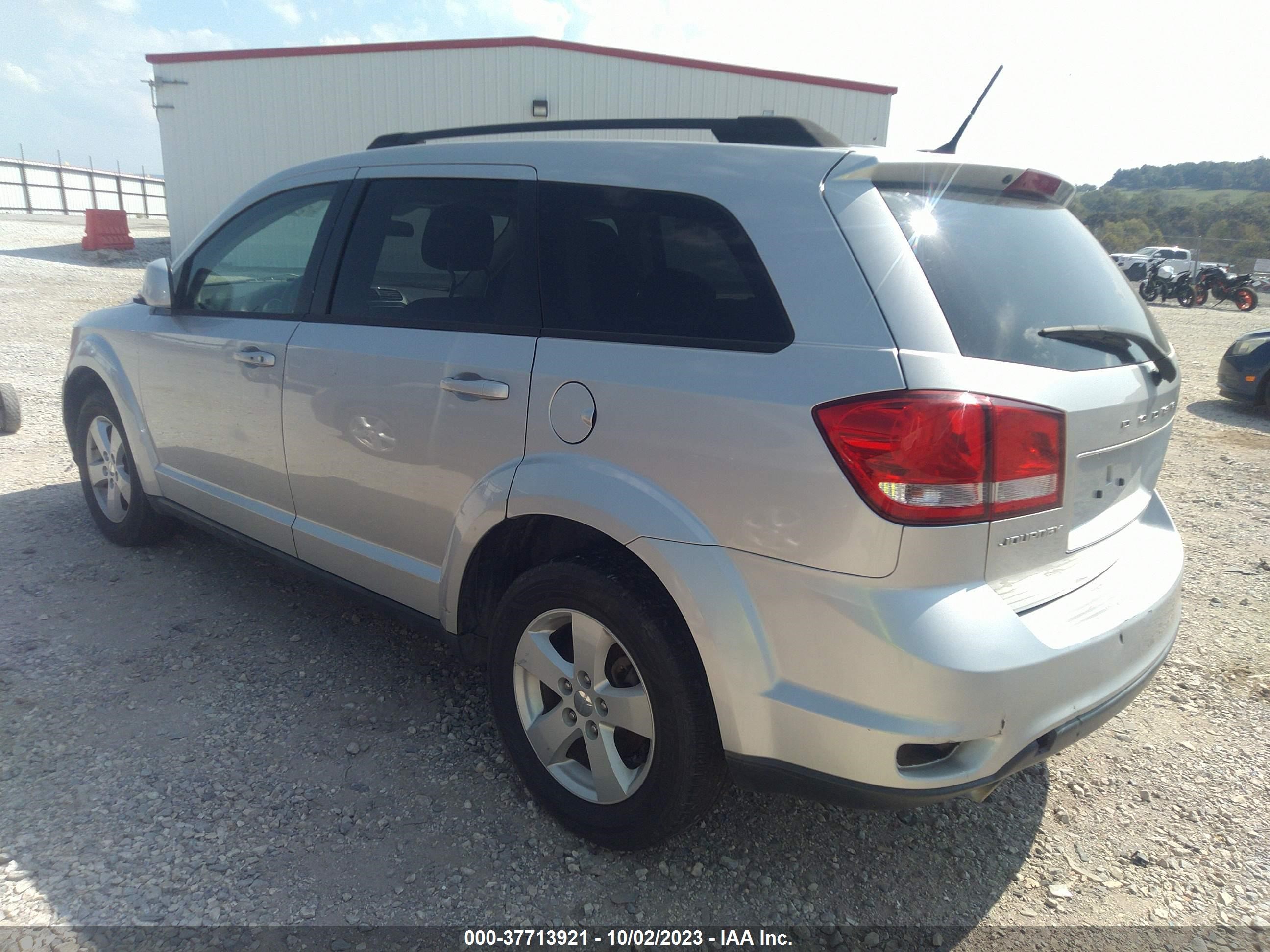 Photo 2 VIN: 3C4PDCBG9CT184179 - DODGE JOURNEY 