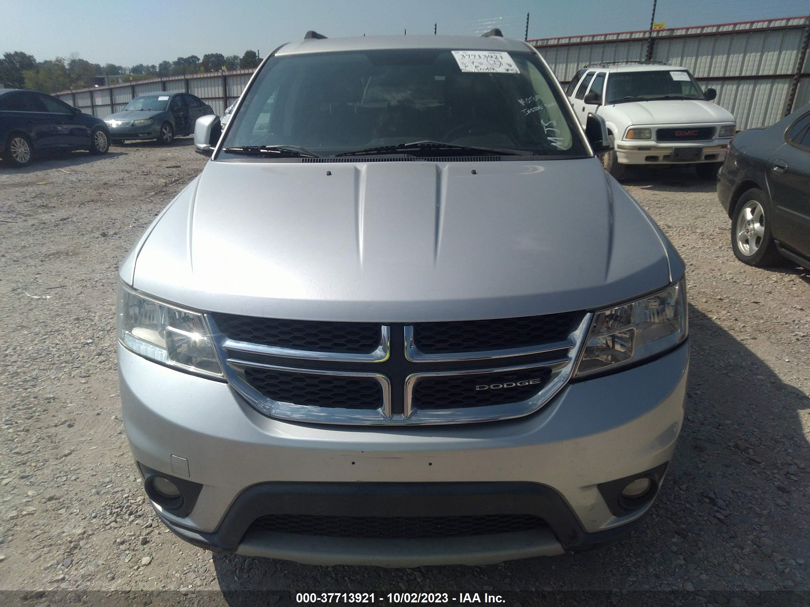 Photo 5 VIN: 3C4PDCBG9CT184179 - DODGE JOURNEY 