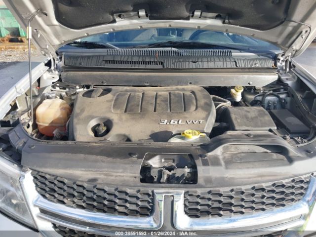 Photo 9 VIN: 3C4PDCBG9DT546948 - DODGE JOURNEY 