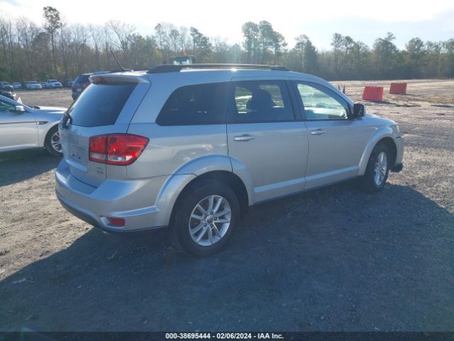 Photo 3 VIN: 3C4PDCBG9DT649738 - DODGE JOURNEY 