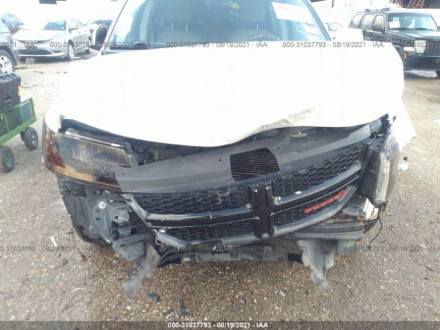 Photo 5 VIN: 3C4PDCBG9ET142579 - DODGE JOURNEY 