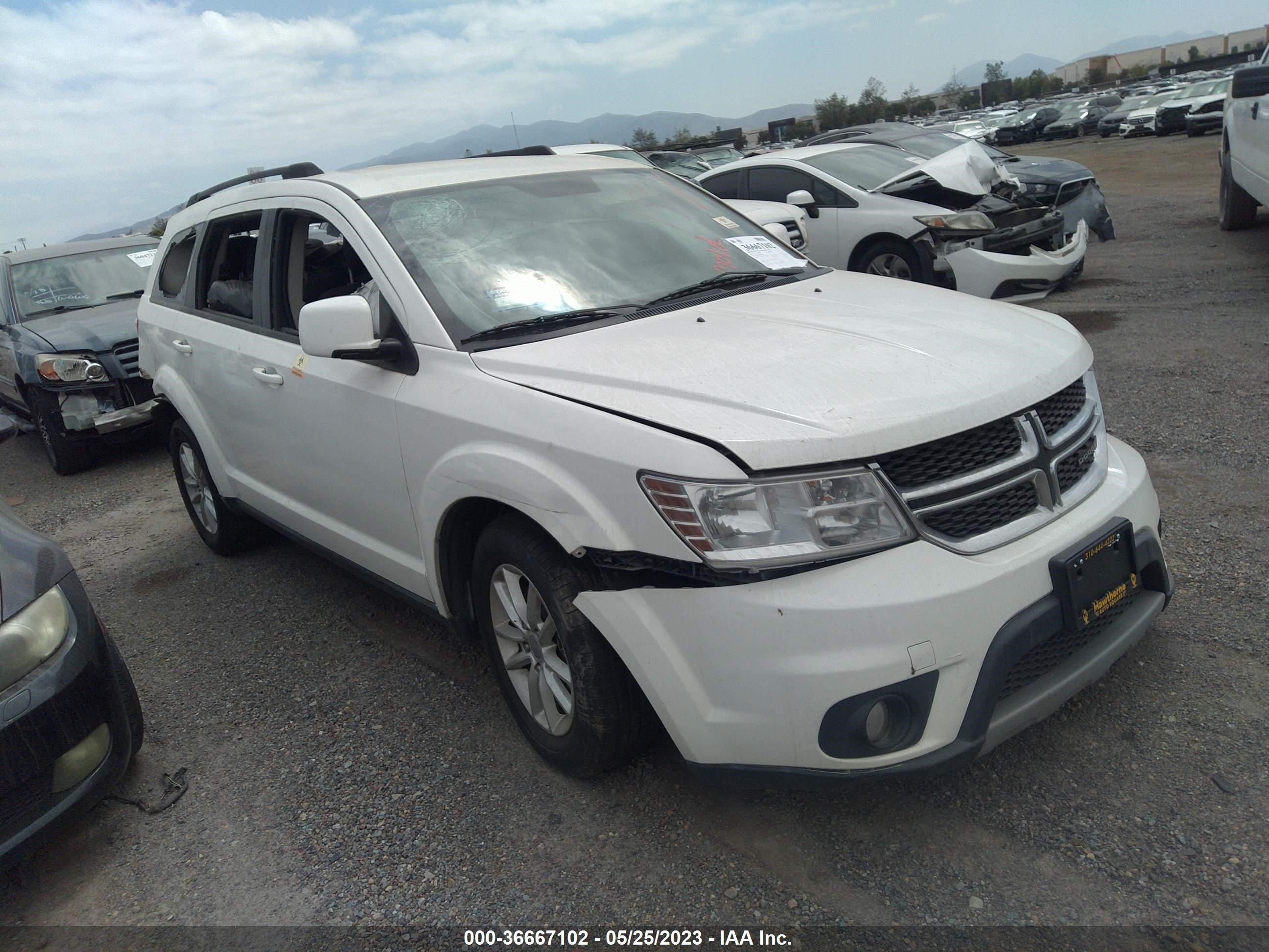 Photo 0 VIN: 3C4PDCBG9ET296872 - DODGE JOURNEY 