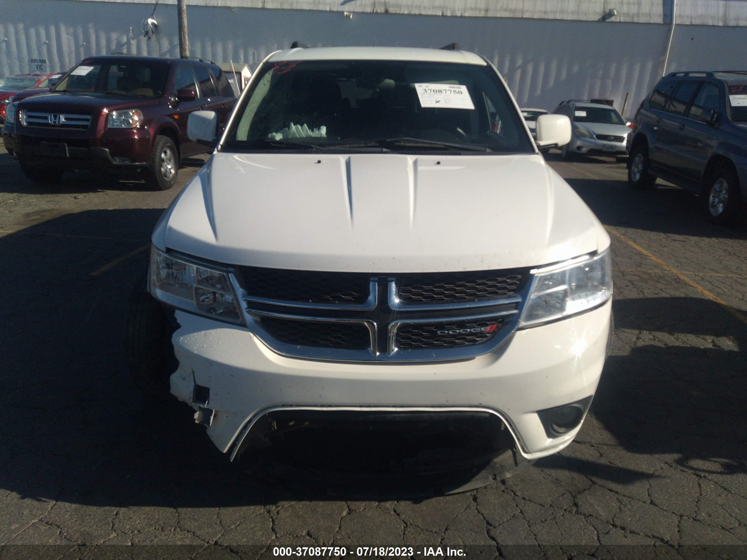 Photo 11 VIN: 3C4PDCBG9FT660211 - DODGE JOURNEY 