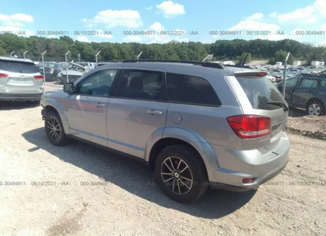 Photo 2 VIN: 3C4PDCBG9JT522709 - DODGE JOURNEY 