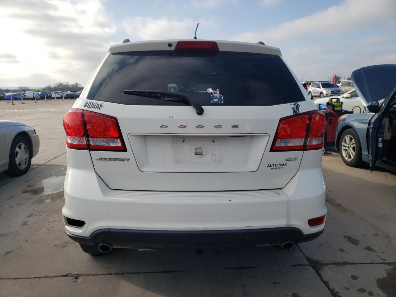 Photo 5 VIN: 3C4PDCBGXDT642037 - DODGE JOURNEY 