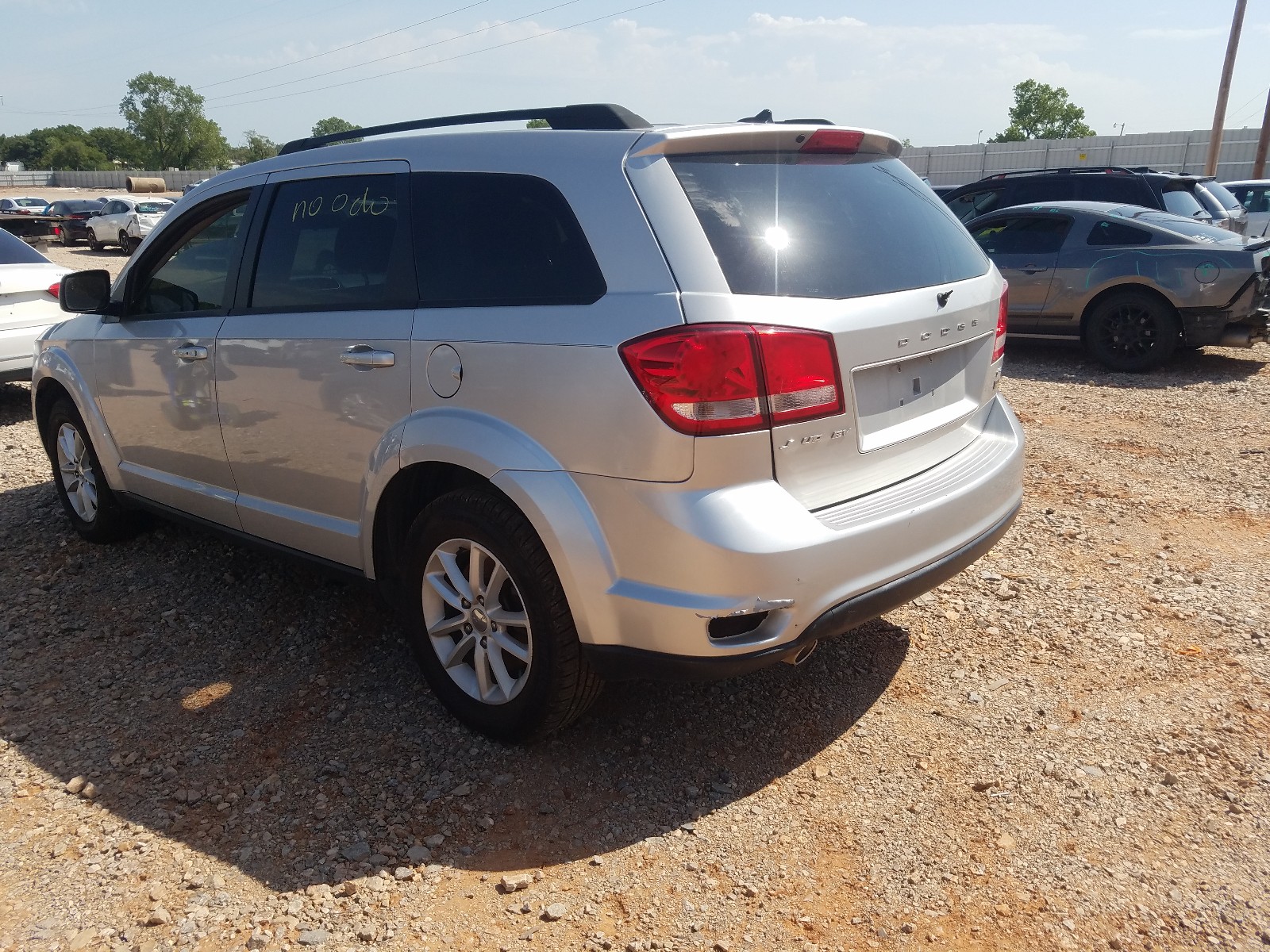 Photo 2 VIN: 3C4PDCBGXET108179 - DODGE JOURNEY SX 