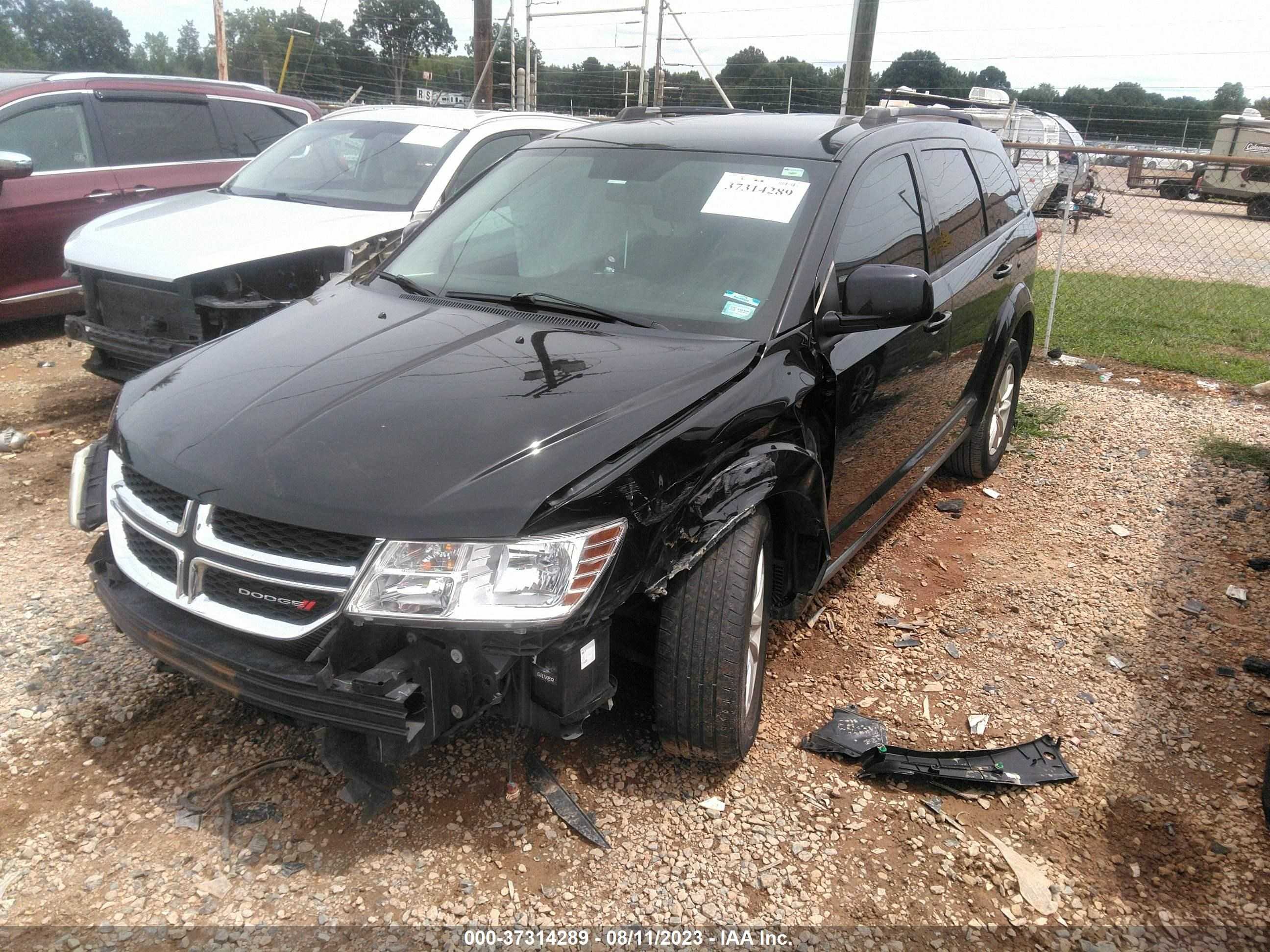 Photo 1 VIN: 3C4PDCBGXET211389 - DODGE JOURNEY 