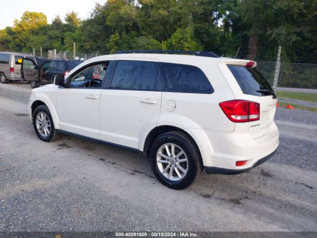 Photo 2 VIN: 3C4PDCBGXFT637181 - DODGE JOURNEY 