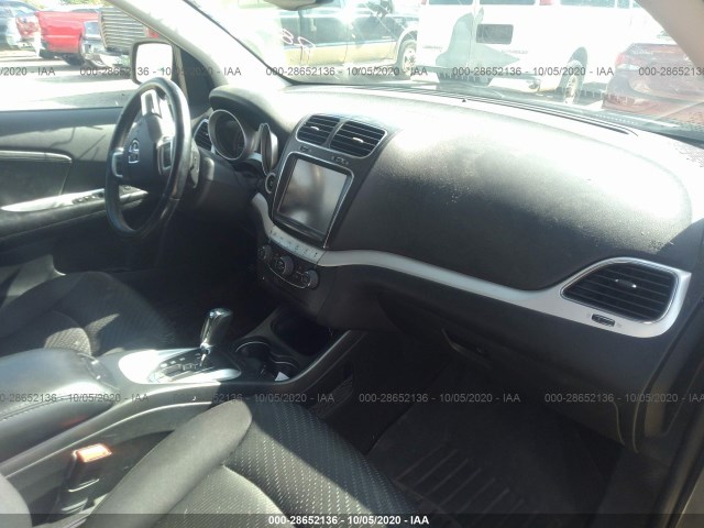 Photo 4 VIN: 3C4PDCCG0DT692170 - DODGE JOURNEY 