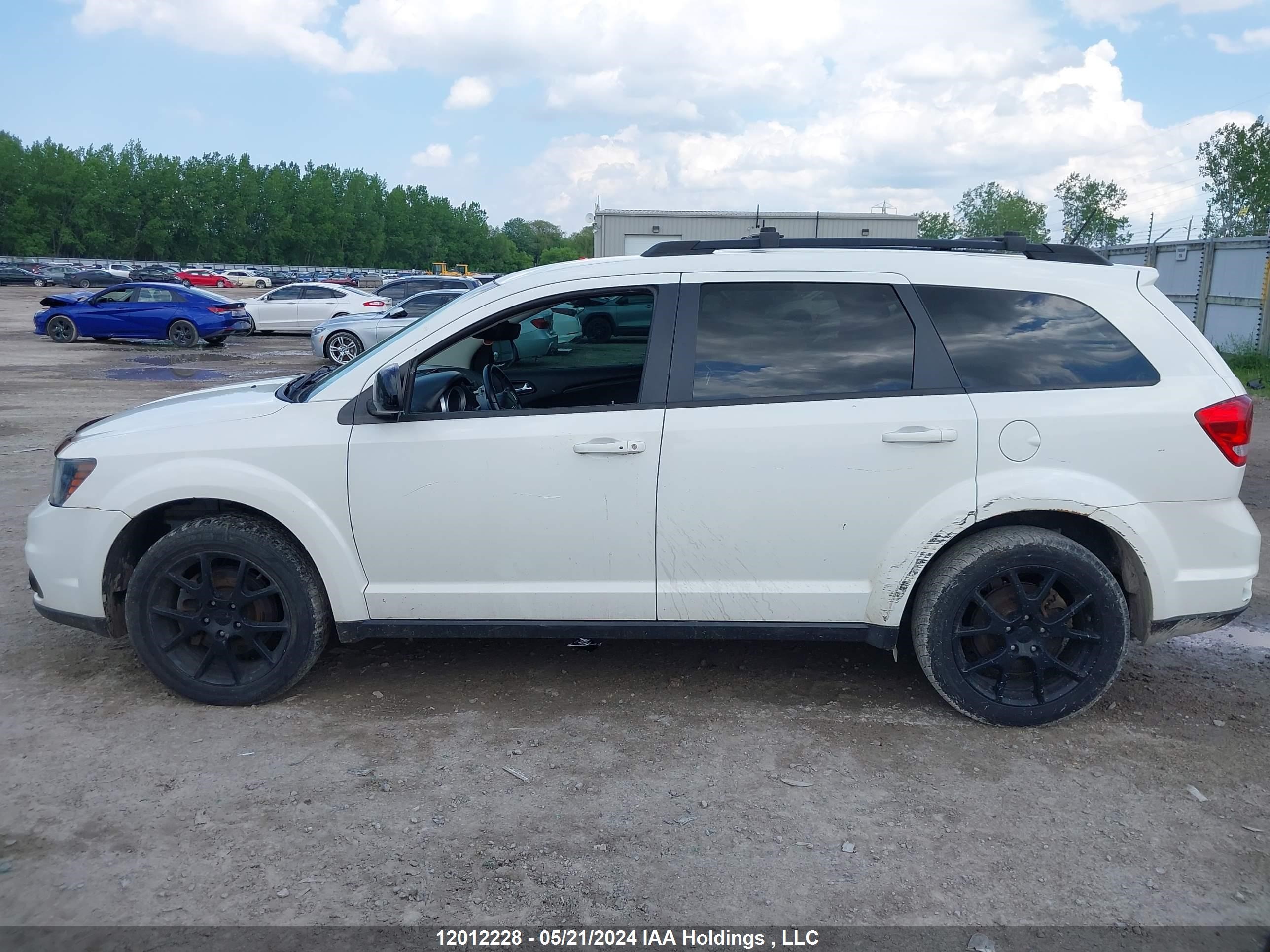 Photo 14 VIN: 3C4PDCCG3GT145432 - DODGE JOURNEY 