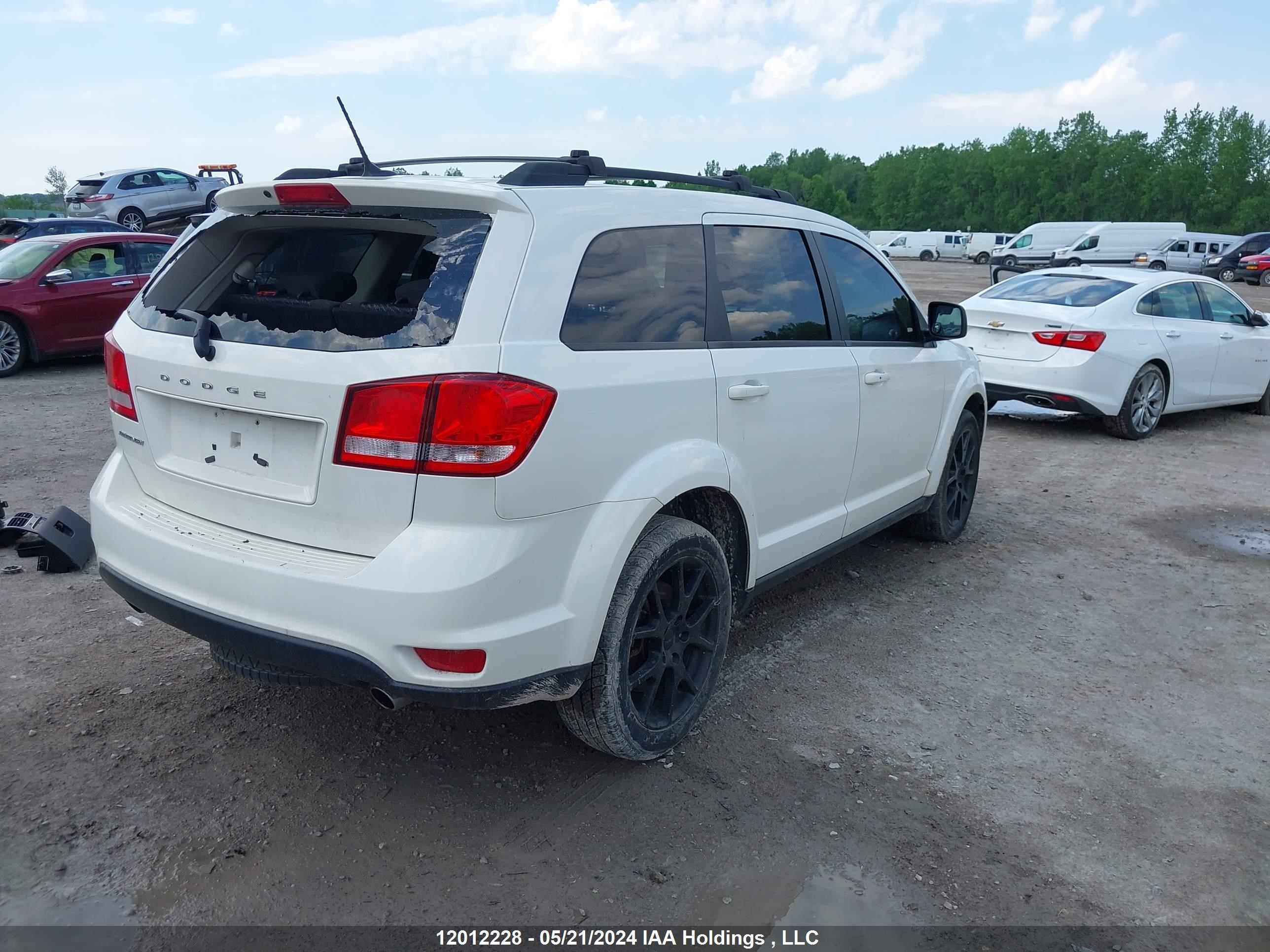 Photo 3 VIN: 3C4PDCCG3GT145432 - DODGE JOURNEY 