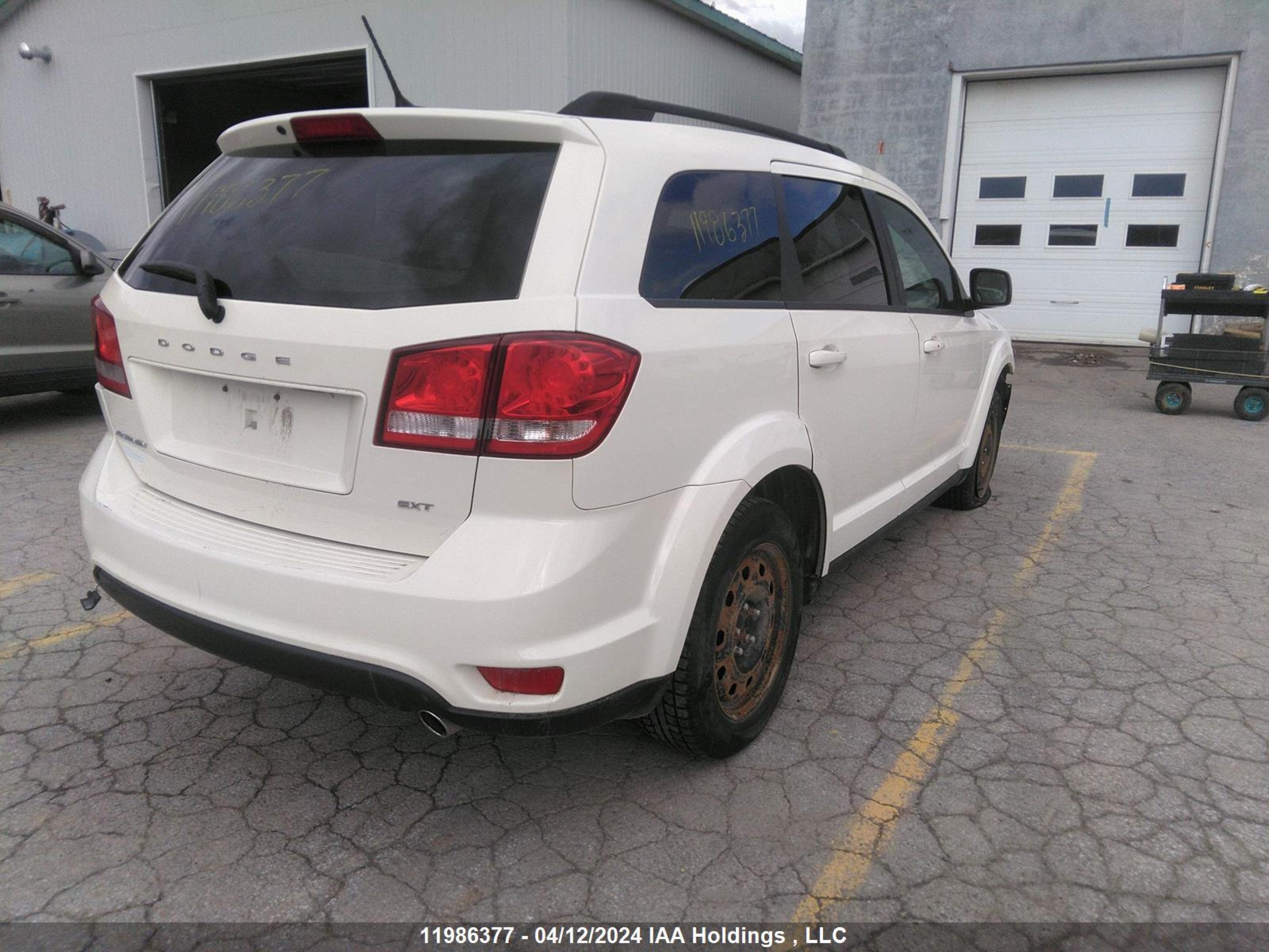 Photo 3 VIN: 3C4PDCCG4ET109424 - DODGE JOURNEY 