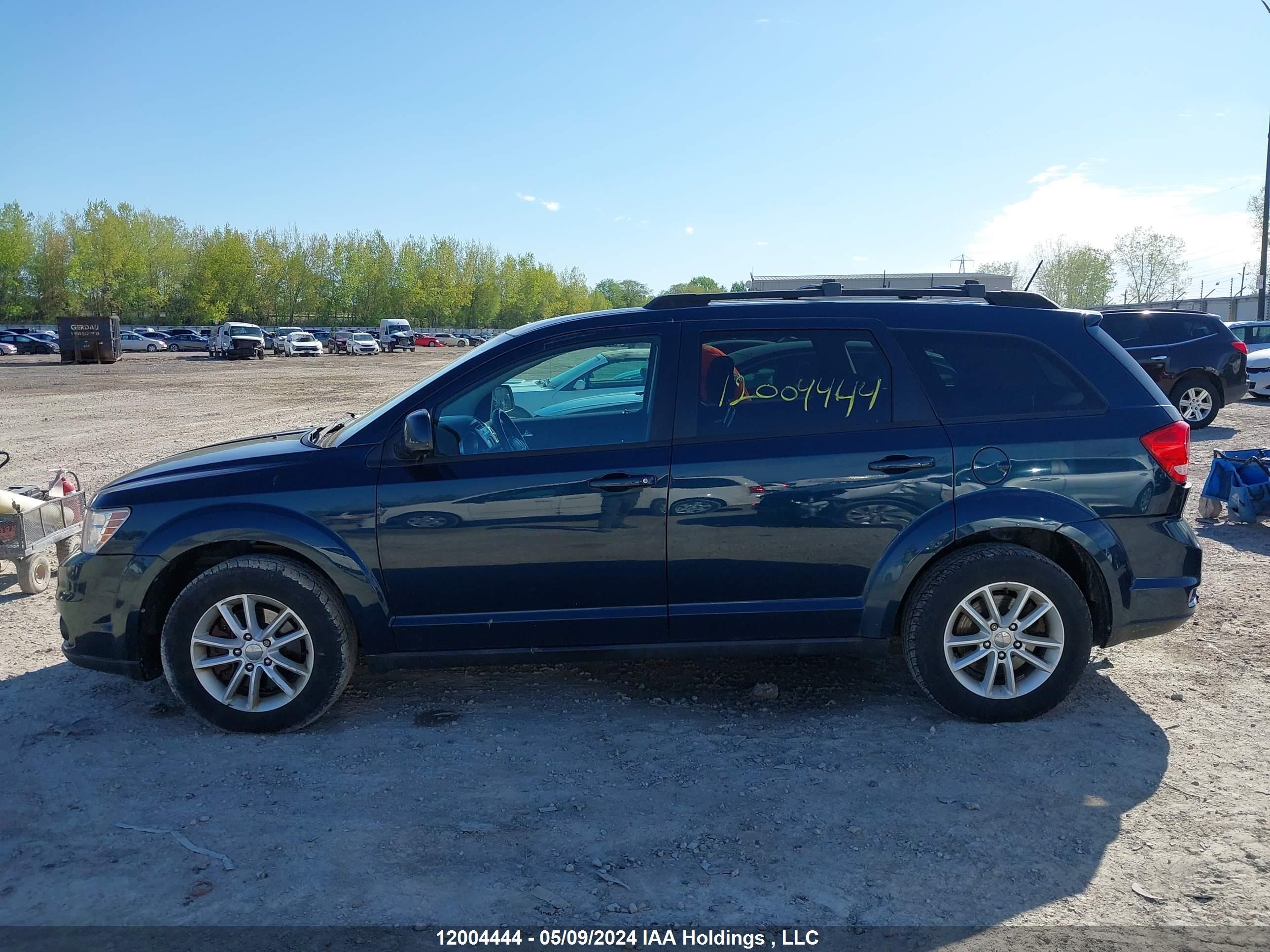 Photo 13 VIN: 3C4PDCCG6DT535663 - DODGE JOURNEY 