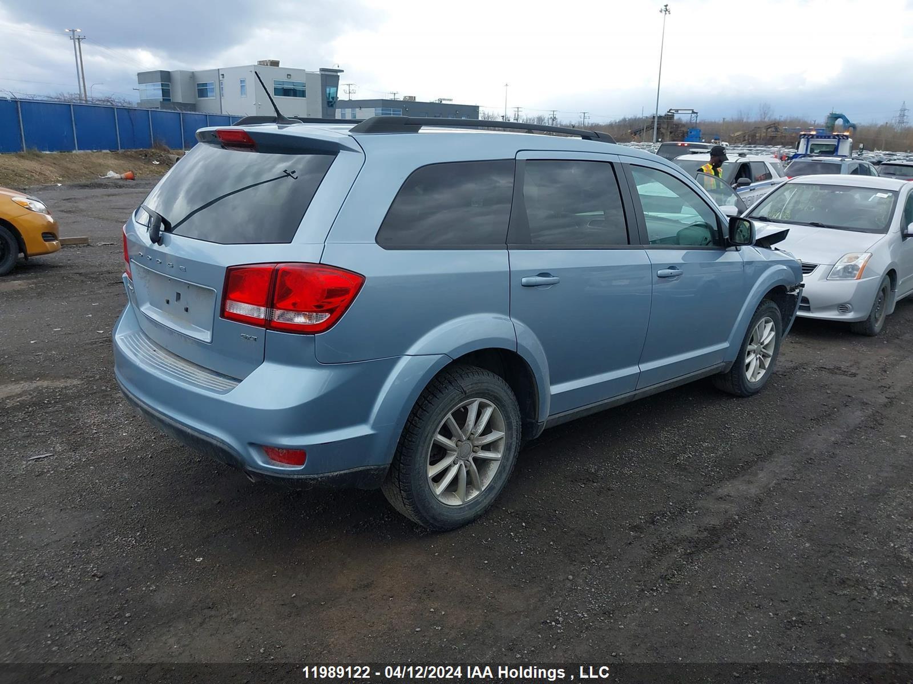 Photo 3 VIN: 3C4PDCCG7DT614517 - DODGE JOURNEY 