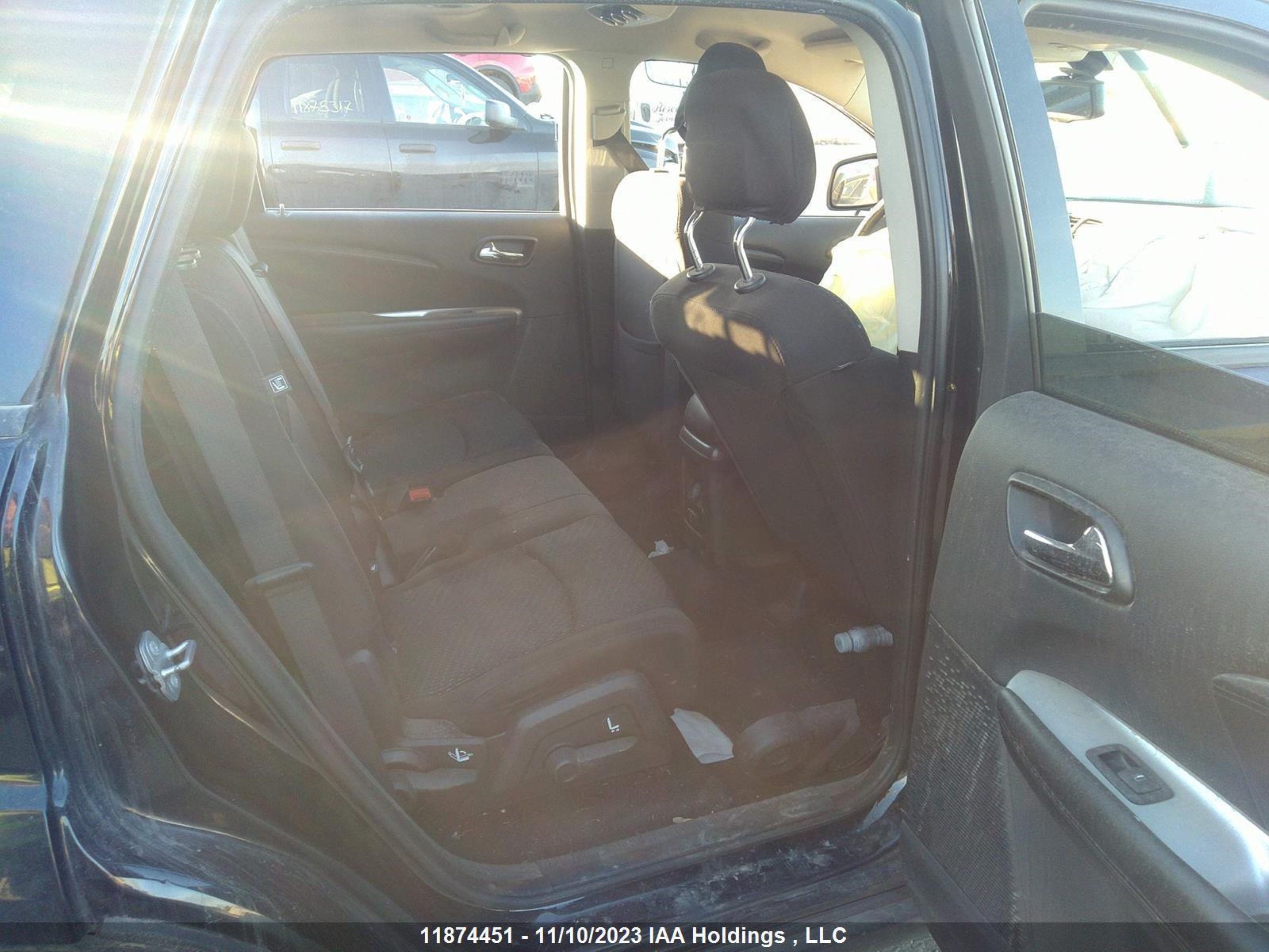 Photo 7 VIN: 3C4PDCCG7FT697563 - DODGE JOURNEY 