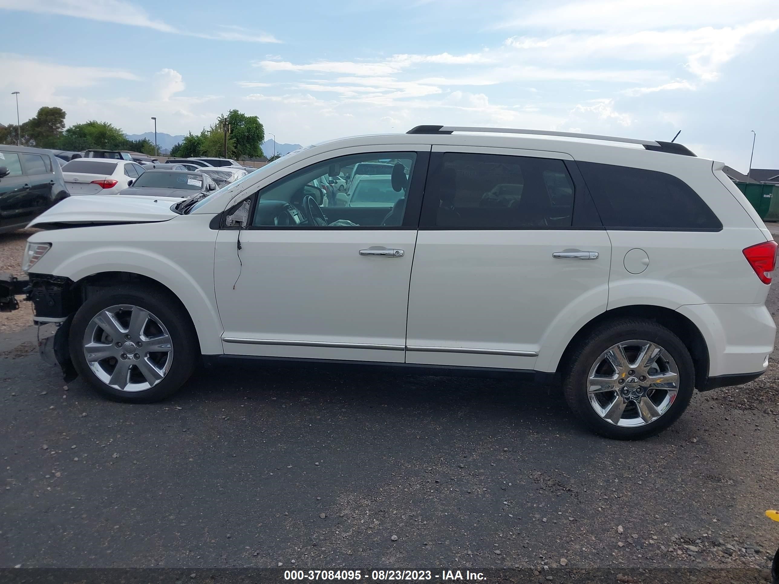 Photo 14 VIN: 3C4PDCDG7DT532740 - DODGE JOURNEY 