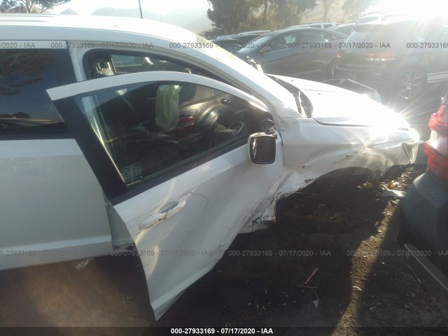 Photo 5 VIN: 3C4PDCEG0JT335791 - DODGE JOURNEY 