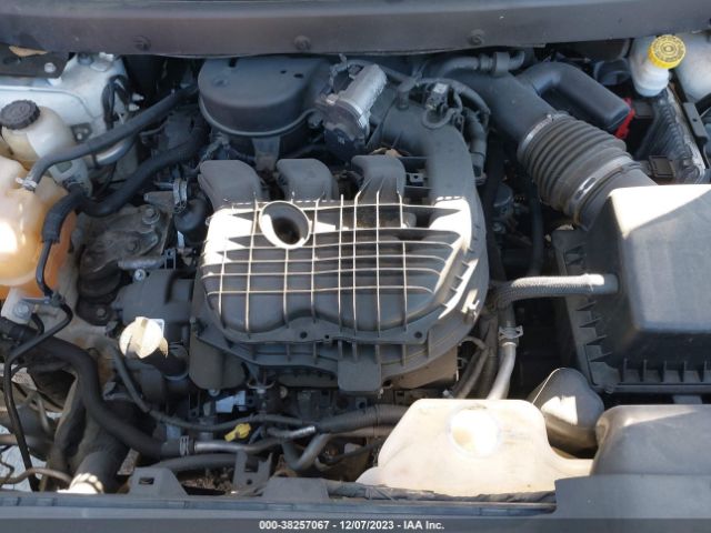 Photo 9 VIN: 3C4PDCEG2JT369926 - DODGE JOURNEY 