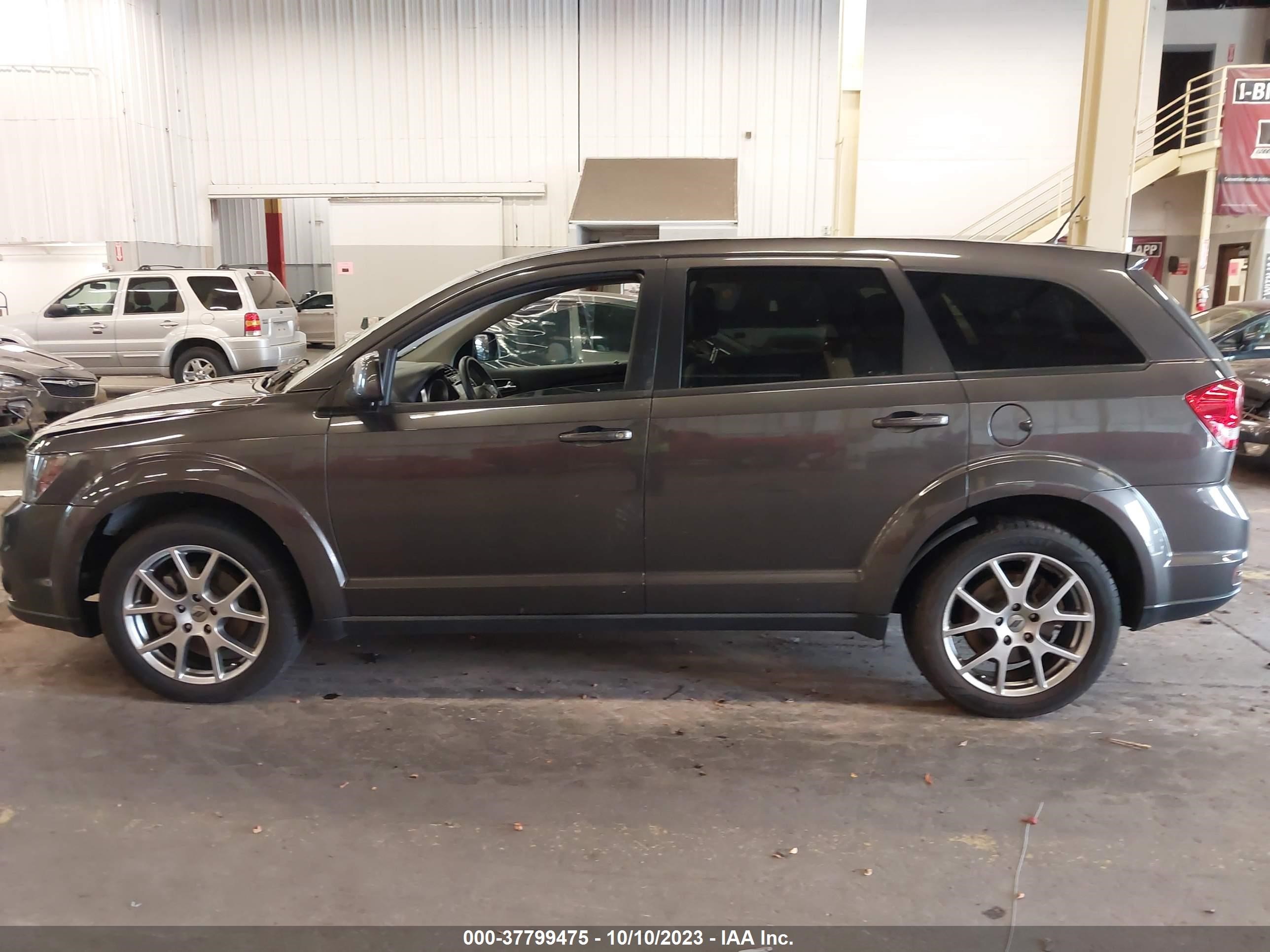 Photo 12 VIN: 3C4PDCEG2JT381137 - DODGE JOURNEY 