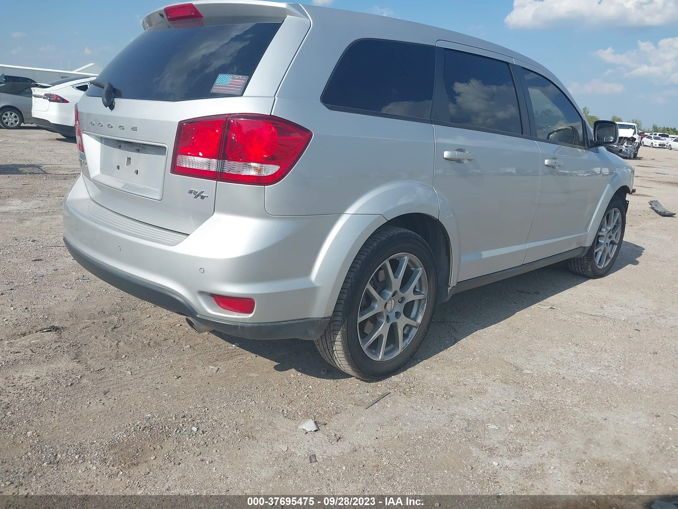 Photo 3 VIN: 3C4PDCEG4ET277643 - DODGE JOURNEY 