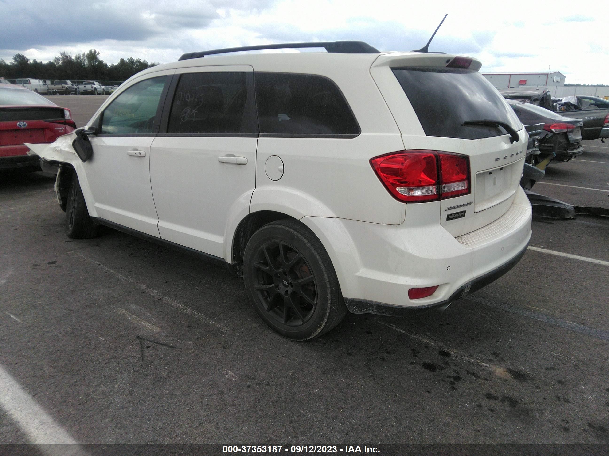 Photo 2 VIN: 3C4PDCEG5JT219163 - DODGE JOURNEY 