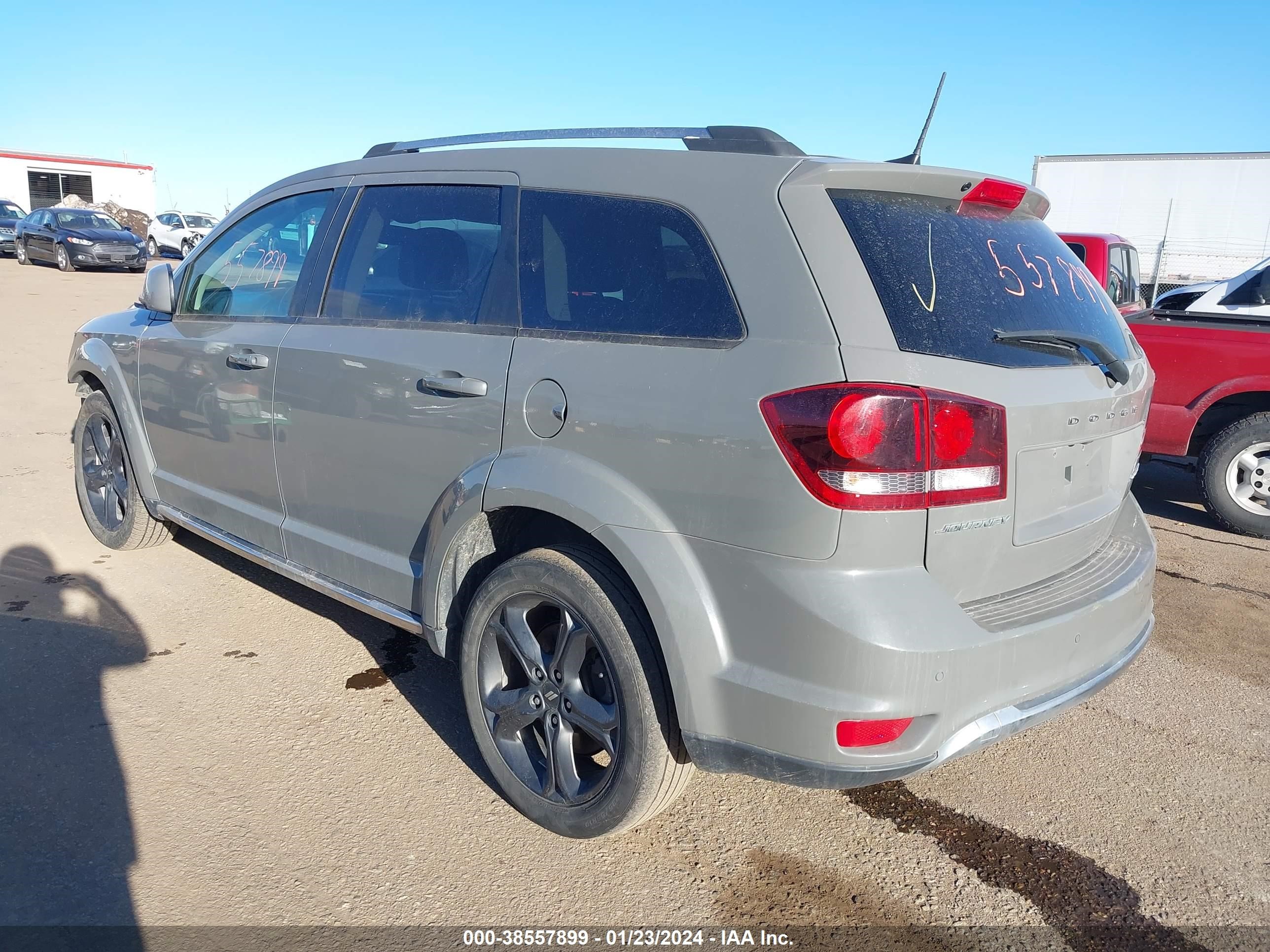 Photo 2 VIN: 3C4PDCGB2LT268390 - DODGE JOURNEY 