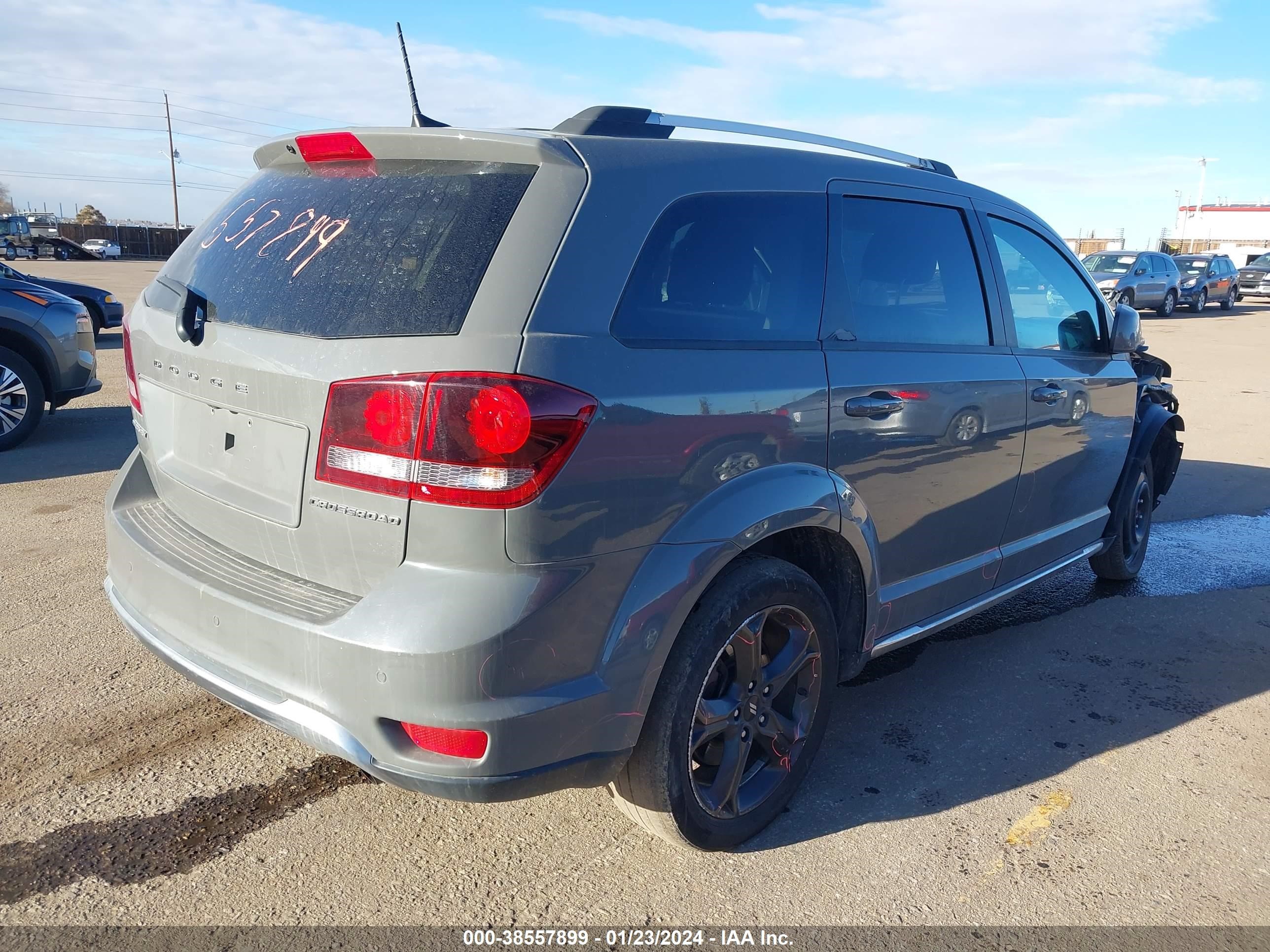 Photo 3 VIN: 3C4PDCGB2LT268390 - DODGE JOURNEY 