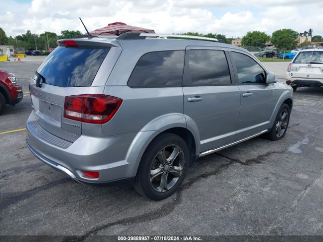 Photo 3 VIN: 3C4PDCGB3FT722988 - DODGE JOURNEY 