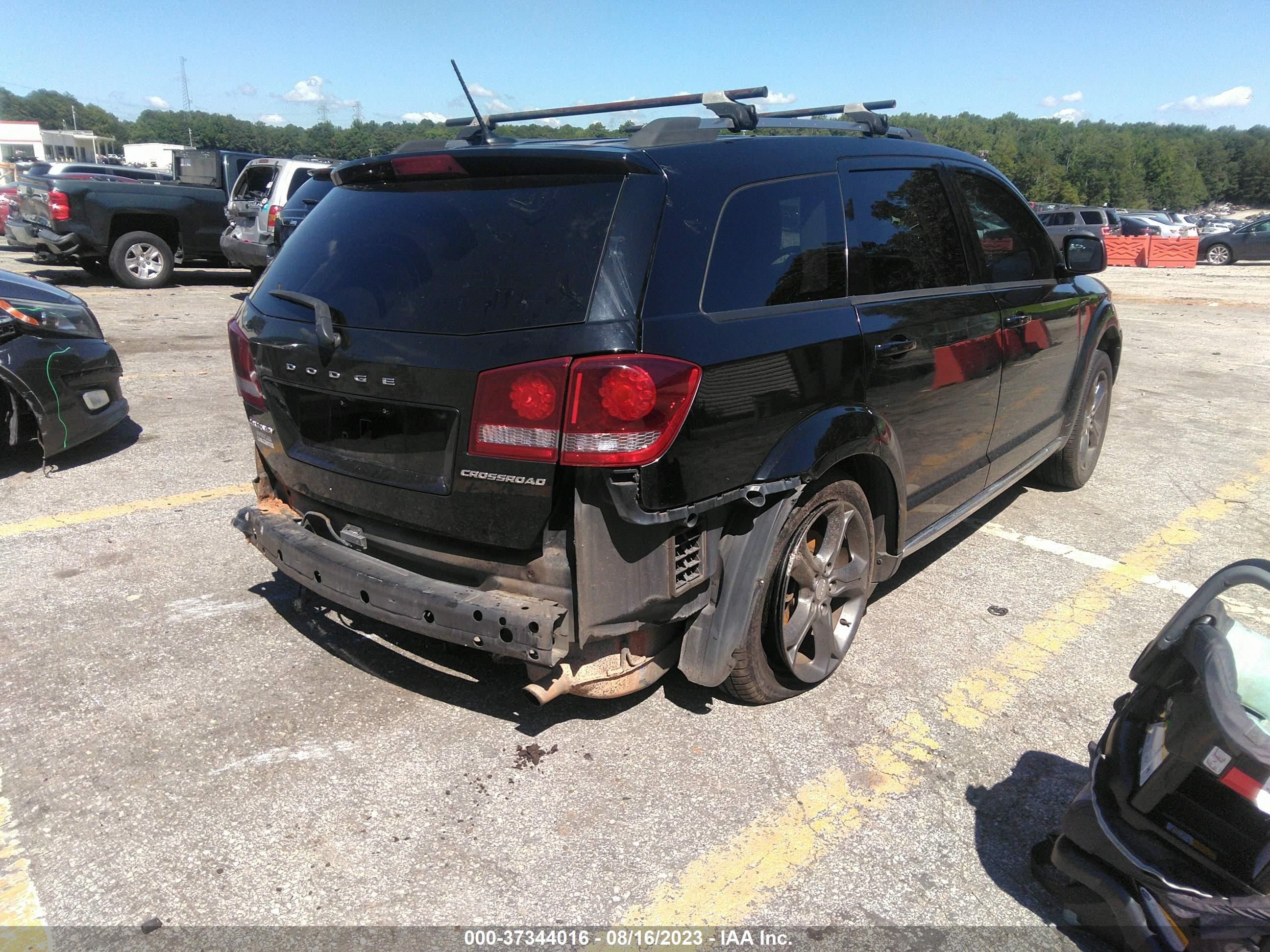 Photo 3 VIN: 3C4PDCGB4FT540314 - DODGE JOURNEY 