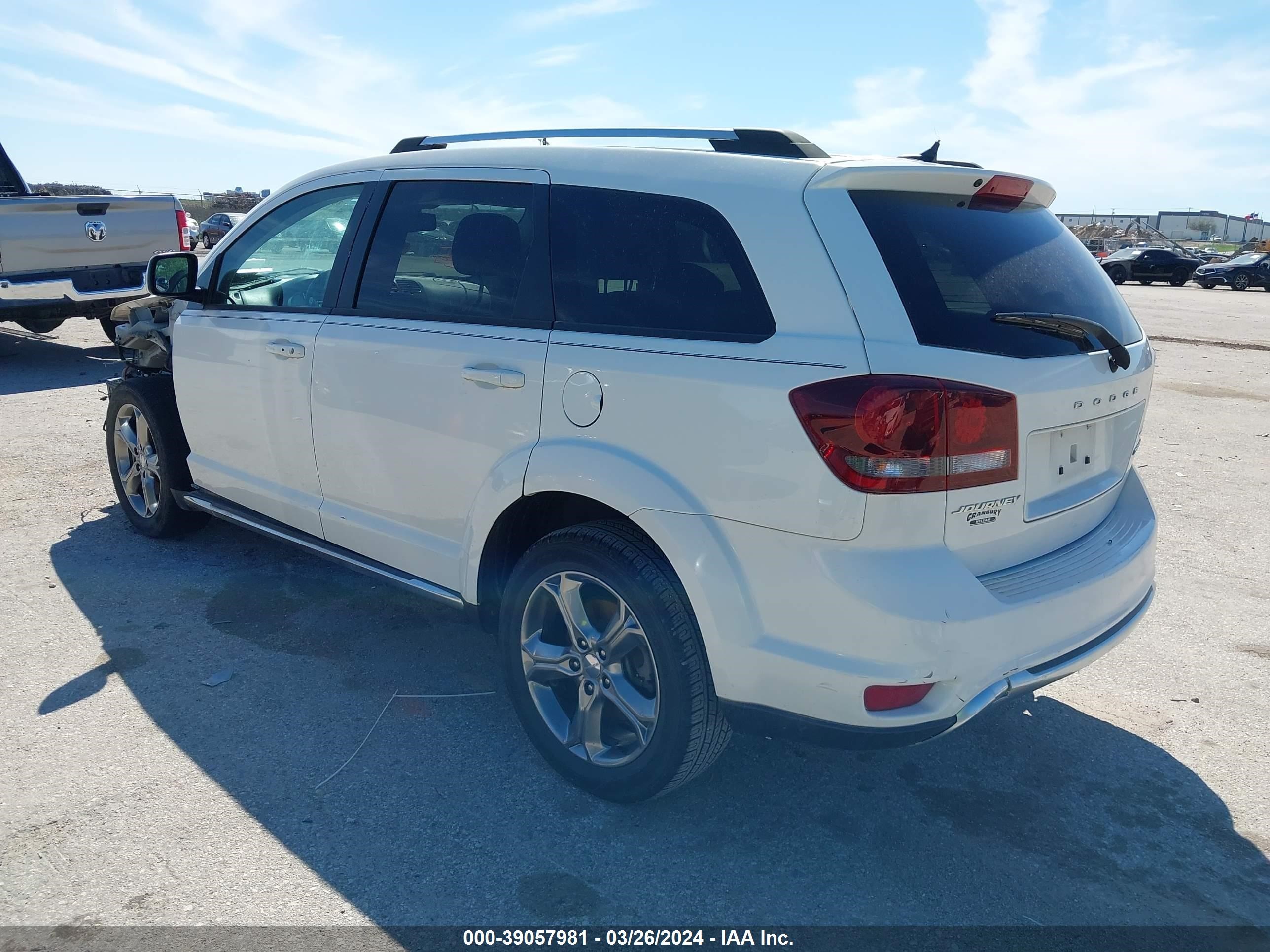 Photo 2 VIN: 3C4PDCGB6GT148078 - DODGE JOURNEY 