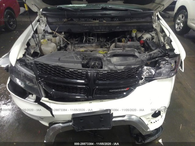 Photo 9 VIN: 3C4PDCGB6HT560423 - DODGE JOURNEY CROSSROAD 